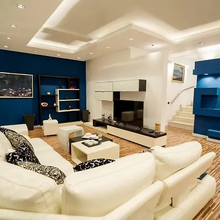 Private Luxury Villa, River View Вилла *