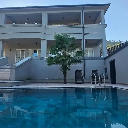 Private Luxury Villa, River View Shkodra