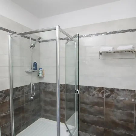 Private Luxury Villa, River View Вилла