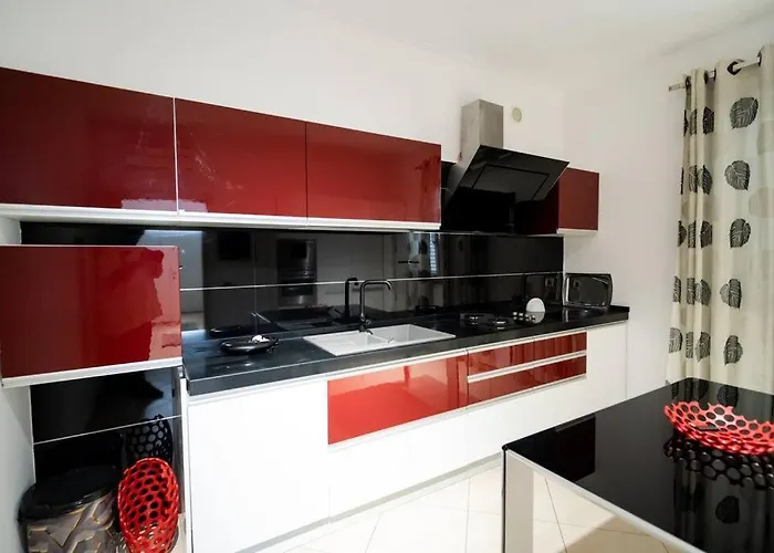 Private Luxury Villa, River View Villa Shkodër