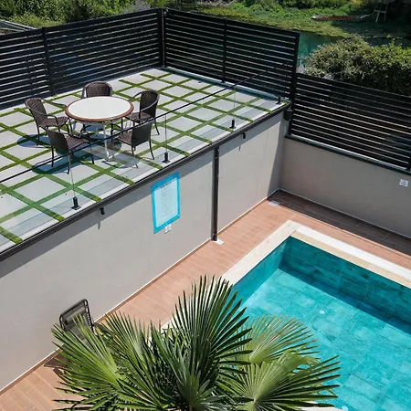 Private Luxury Villa, River View Shkodër