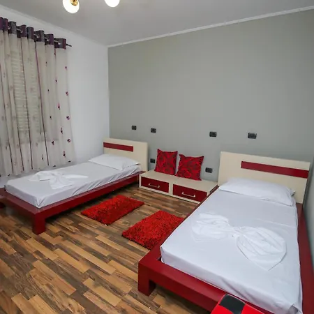 Private Luxury Villa, River View 别墅 Shkodër
