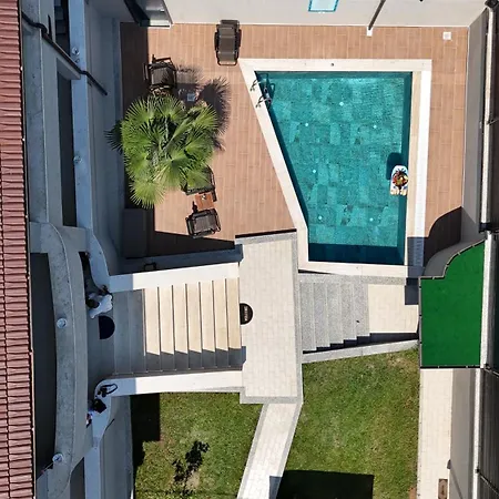 Private Luxury Villa, River View *