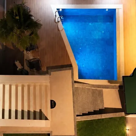 Private Luxury Villa, River View *