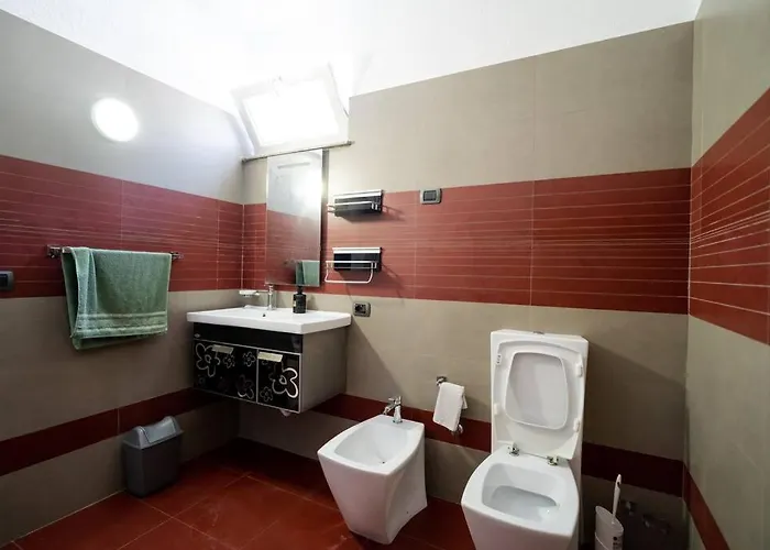 Private Luxury Villa, River View 别墅 Shkodër