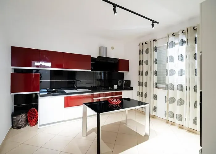 Villa Private Luxury Villa, River View Shkodra