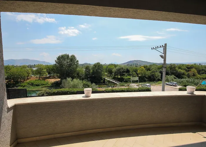 别墅 Private Luxury Villa, River View Shkodër