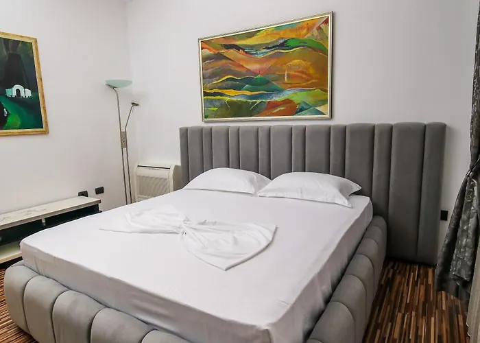 别墅 Private Luxury Villa, River View