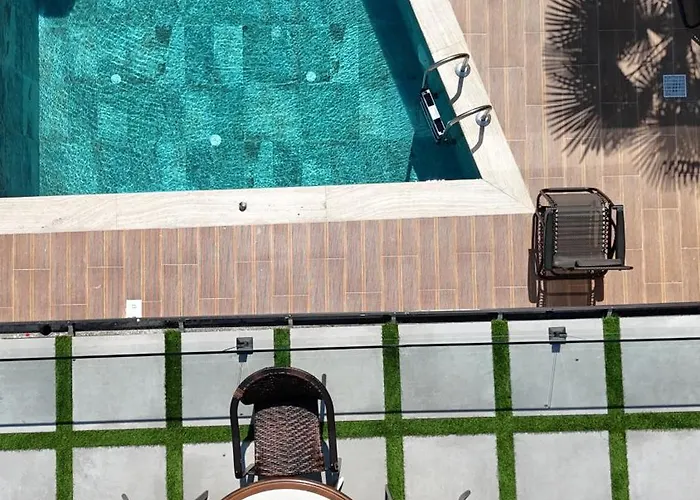 Private Luxury Villa, River View 别墅 *