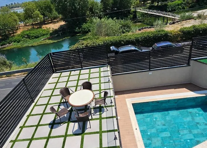 别墅 Private Luxury Villa, River View *